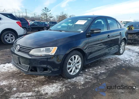 2013 Volkswagen Jetta Se z USA, uszkodzony, nr VIN 3VWBP7AJ0DM256692